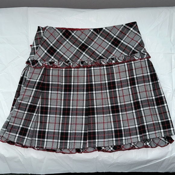 The Children’s Place pleaded skirt size 6X/7 - Picture 2 of 7